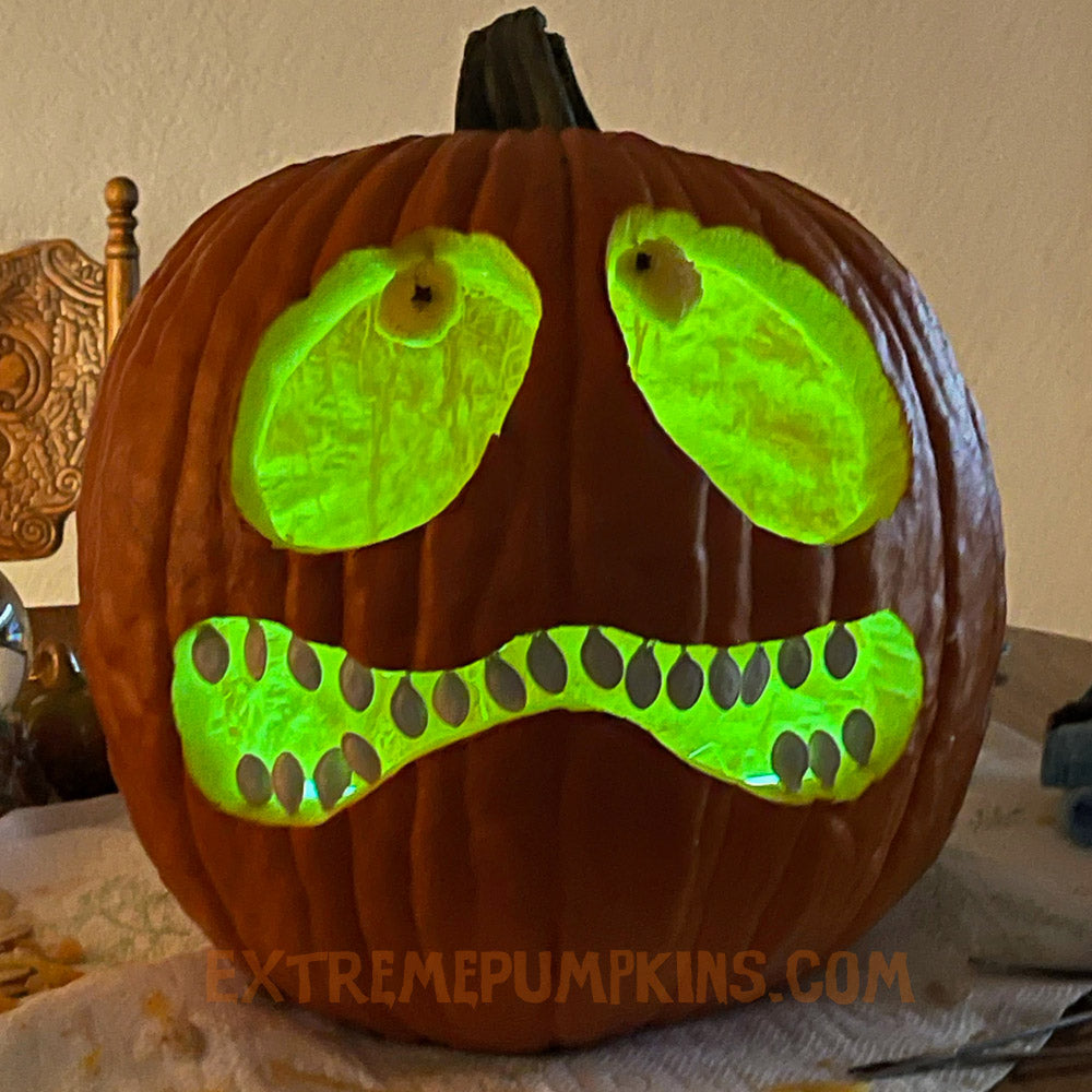 Green Glowing Seed Teeth Pumpkin